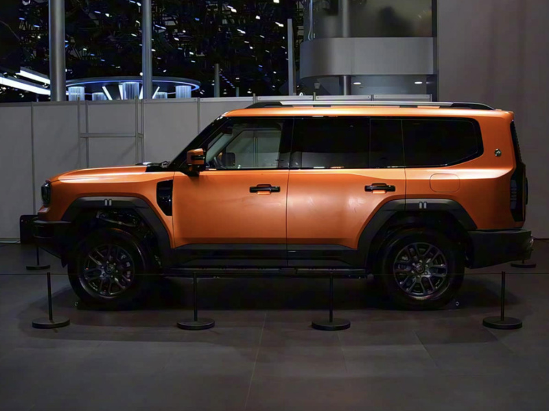 25 万级搅局者?纵横 G700 改写进口豪华 SUV 规则