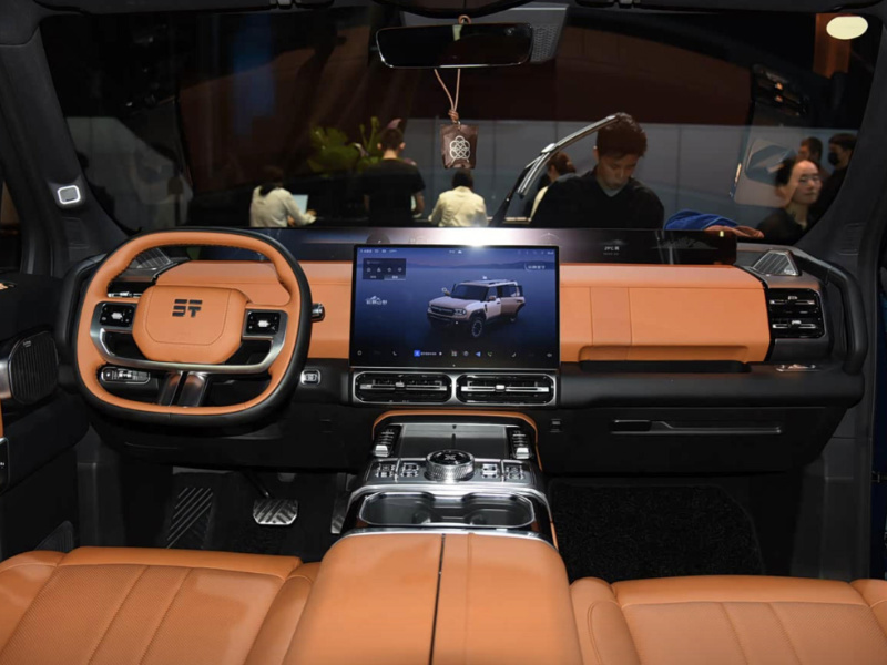 25 万级搅局者?纵横 G700 改写进口豪华 SUV 规则