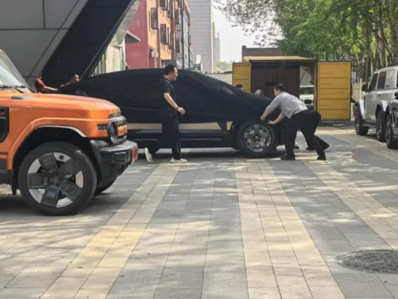 Spy Shots of iCAR\'s All-New Model Unveiled, Abandons Iconic Boxy Silhouette