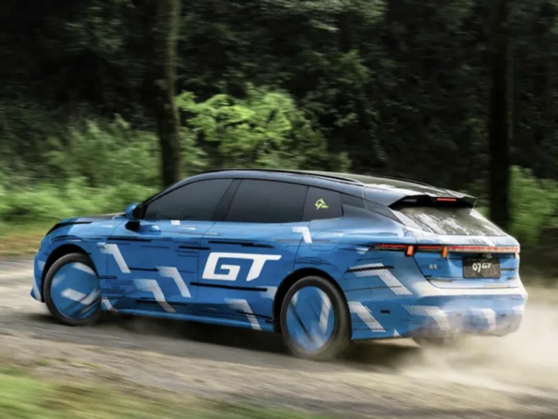 Lynk & Co 07 GT Official Spy Shots Released, Wagon to Debut This Year