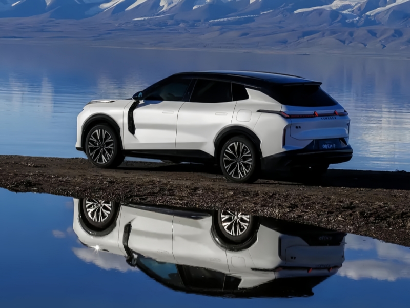 Lynk & Co 08 EM P Global Deliveries Top 200 000 Units across 30+ Markets