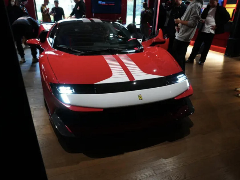 Ferrari 849 Testarossa Makes Domestic Debut with Mid-Rear V8 Twin-Turbo