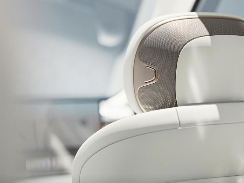 280,000 RMB Starting Price: A New Luxury Option? Lynk & Co 900 Comparative Analysis