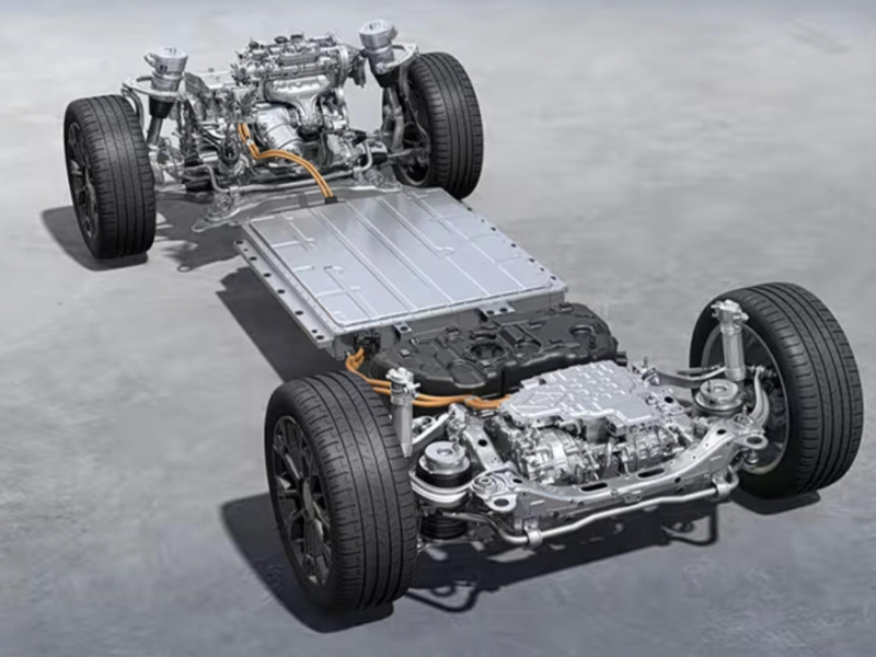 280,000 RMB Starting Price: A New Luxury Option? Lynk & Co 900 Comparative Analysis