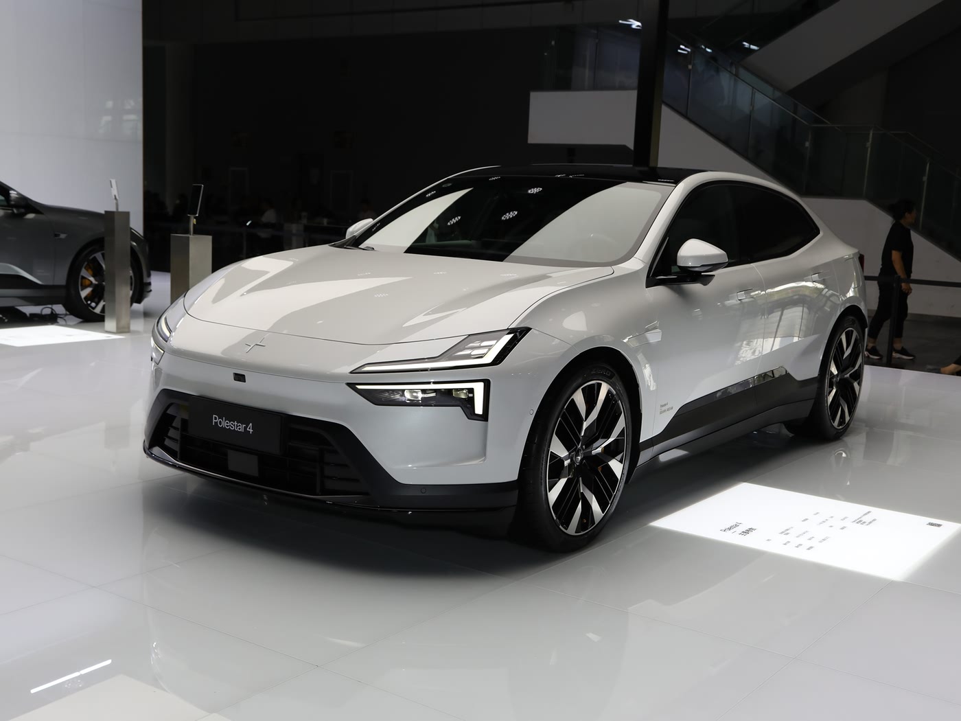 Polestar получает $200 млн от структуры Geely — хватит ли этого для спасения?