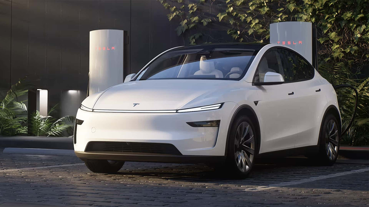 Tesla открывает новую эру: Model Y доехал до покупателя без водителя и оператора