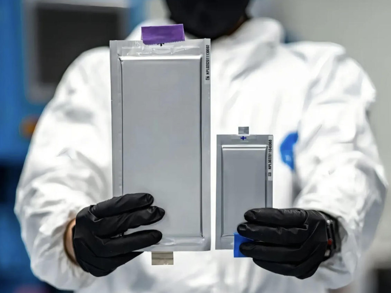 China Advances Solid-State EV Battery Development with New National Standard