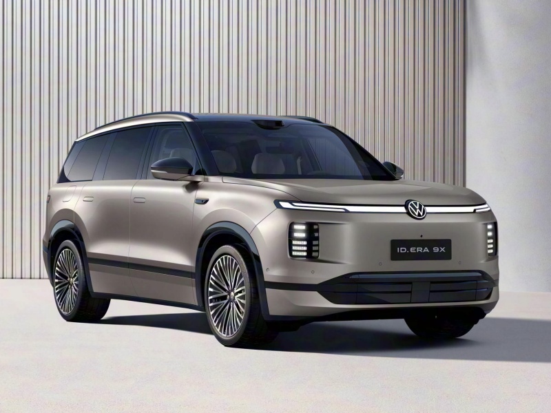 九五之姿竞逐2026：那些带“9”的旗舰新车，藏着车市未来密码
