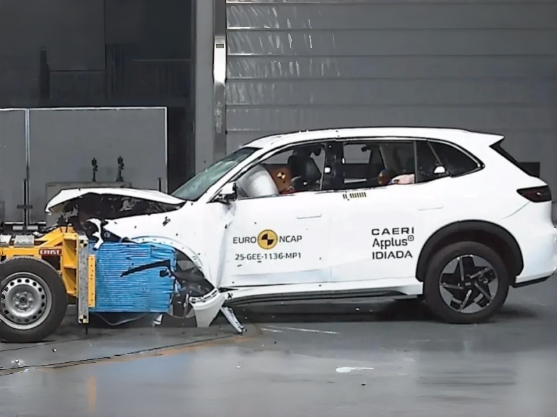 Geely EX5 Joins Ranks of Chinese EVs with 5-Star Safety Rating