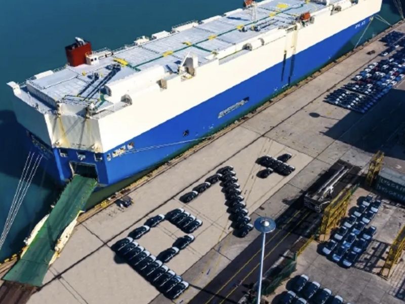 2026 Xpeng P7+ Officially Commences Overseas Shipment