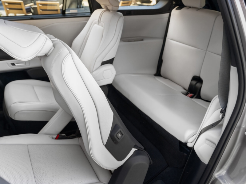 The 2027 Toyota Highlander：A 25-Year Classic Reborn，The New Answer for Family SUVs in the EV Era