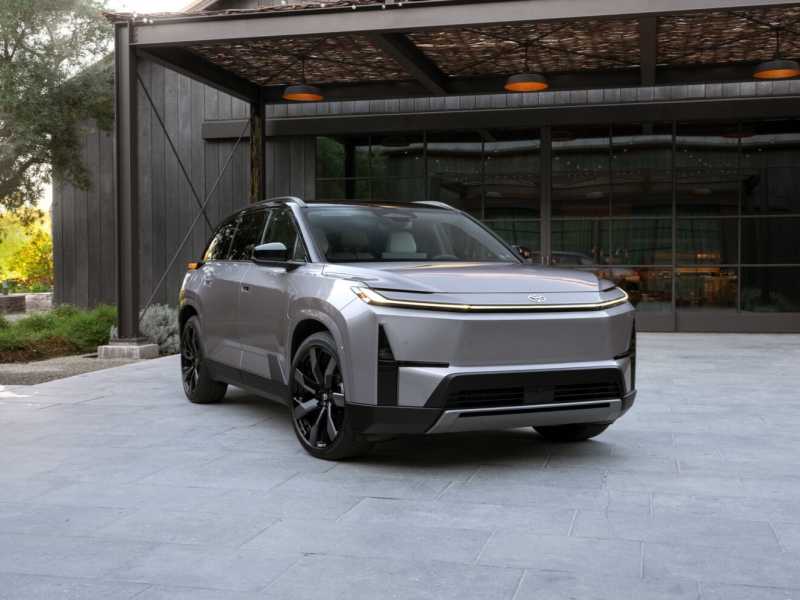 The 2027 Toyota Highlander：A 25-Year Classic Reborn，The New Answer for Family SUVs in the EV Era