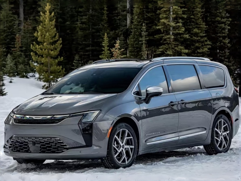 New Chrysler Pacifica Interior Revealed: Familiar Layout Unchanged