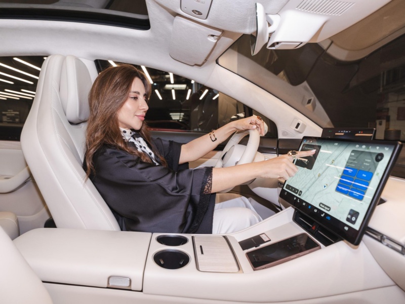 LUXEED R7 Dubai Media Test Drive Concludes Successfully, Targeting Premium Mobility Market in the Middle East